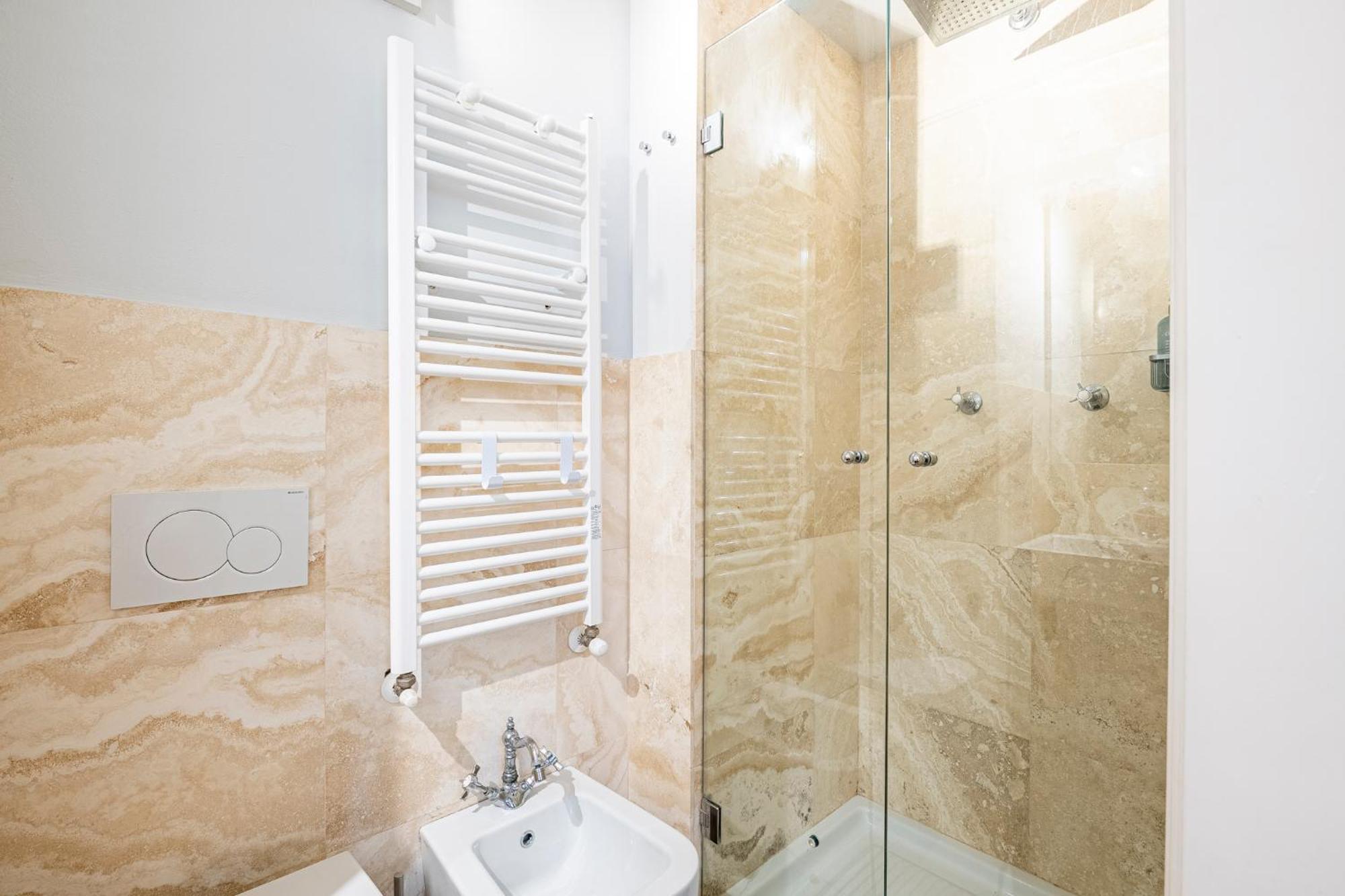 Suite In Pz. Michelangelo: Due Camere Con Due Bagni Флоренция Екстериор снимка