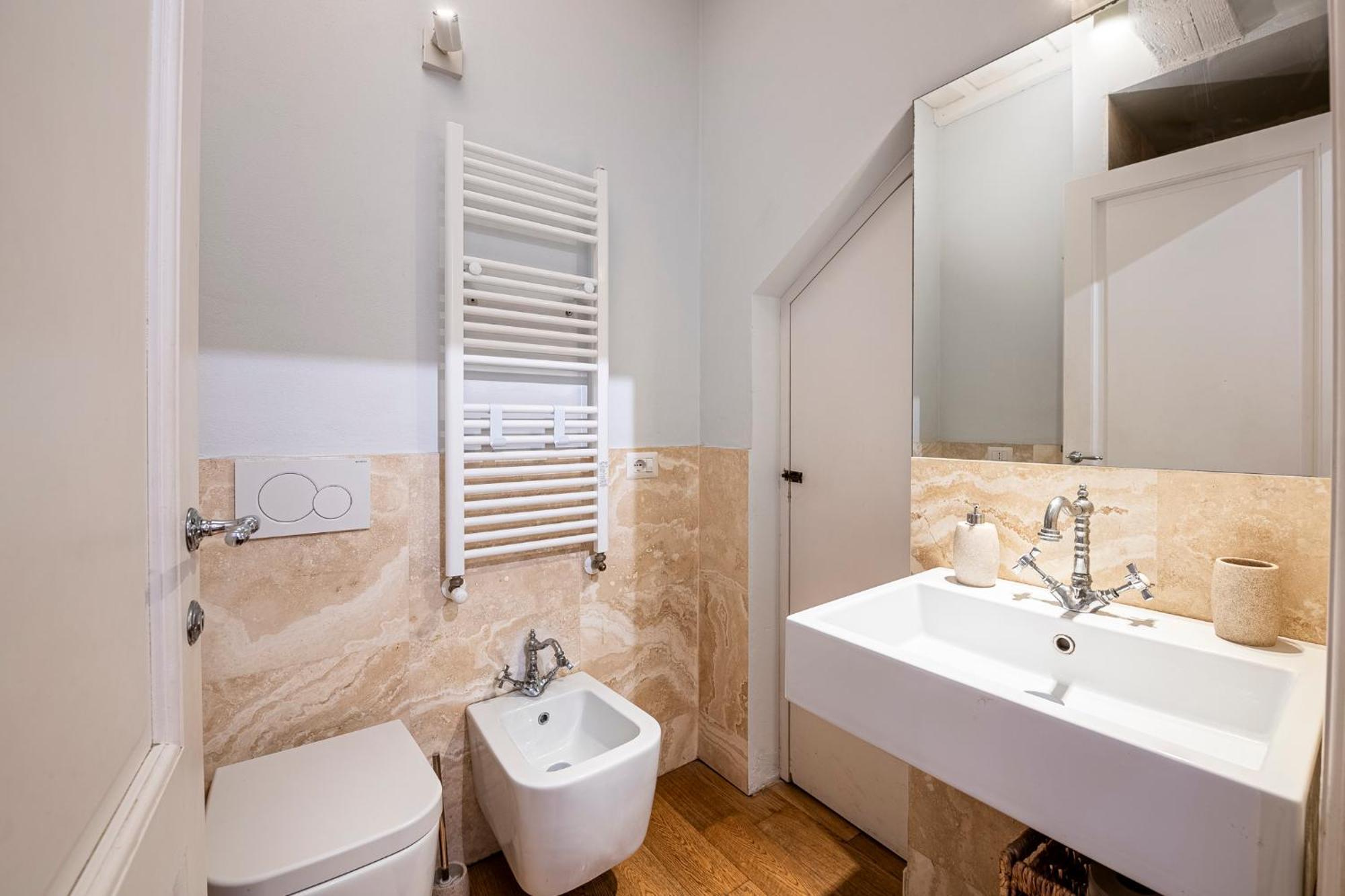Suite In Pz. Michelangelo: Due Camere Con Due Bagni Флоренция Екстериор снимка