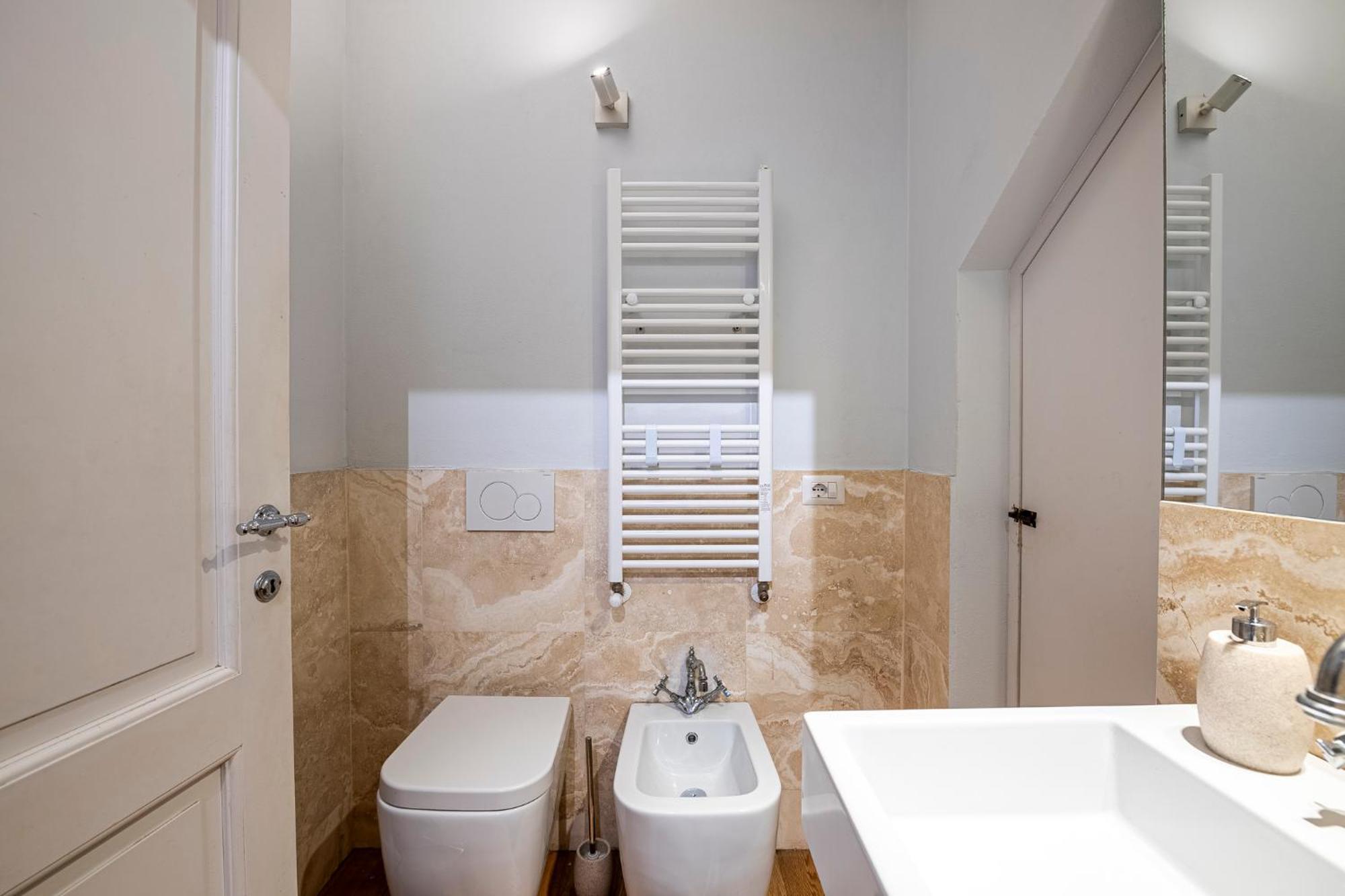 Suite In Pz. Michelangelo: Due Camere Con Due Bagni Флоренция Екстериор снимка