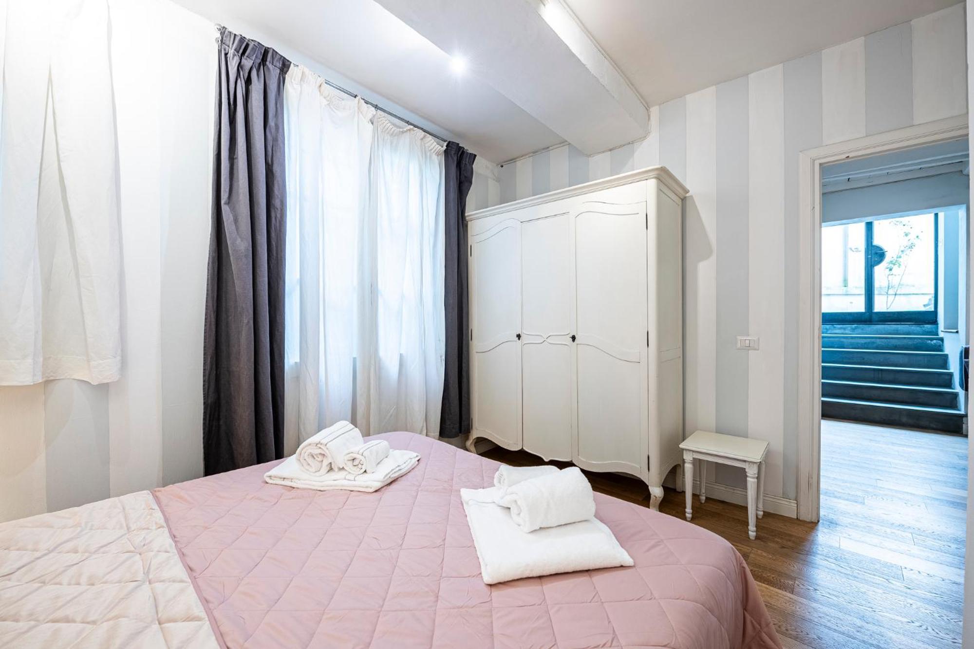 Suite In Pz. Michelangelo: Due Camere Con Due Bagni Флоренция Екстериор снимка